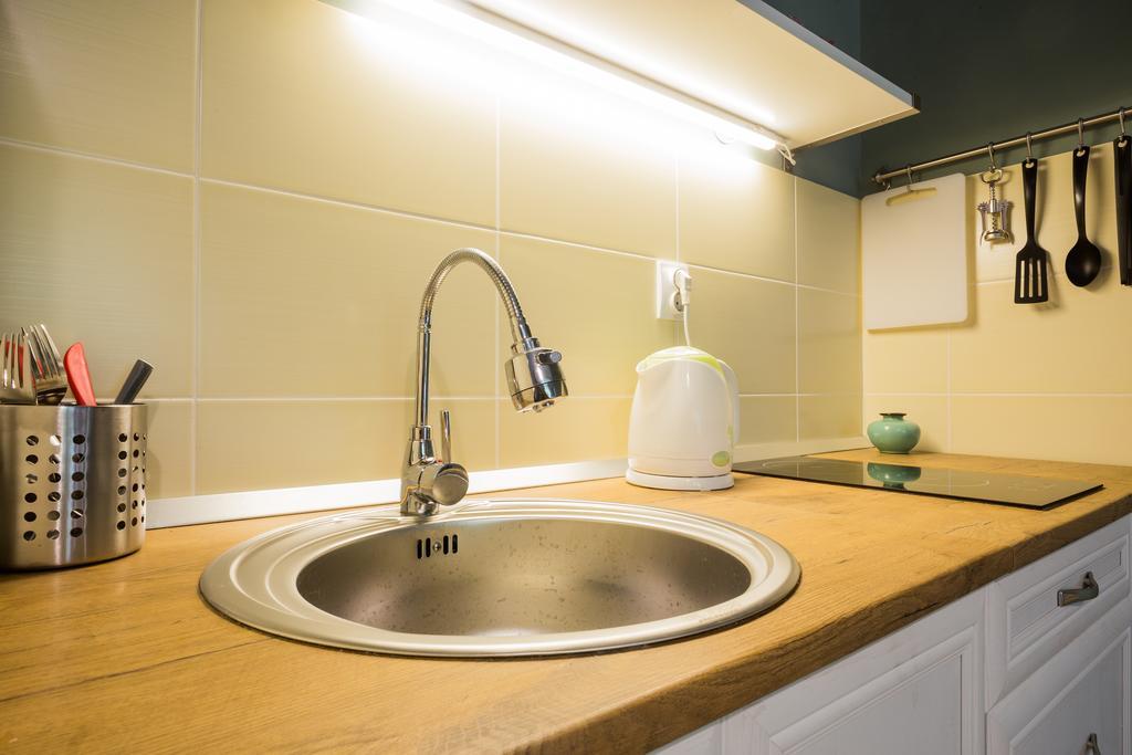! Promo! Central Evergreen Studio - Free Public Parking-Fast Wi-Fi โนวีซาด ภายนอก รูปภาพ